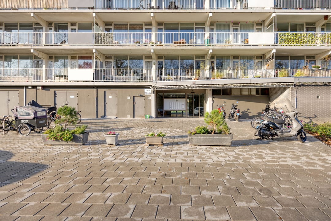 Foto 23 van Bachplein 451