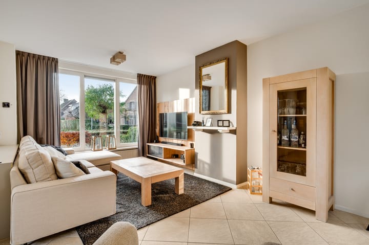 Photo 2 of Veldstraat 46