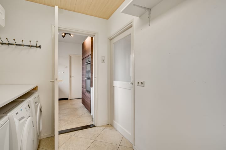 Photo 15 of Veldstraat 46