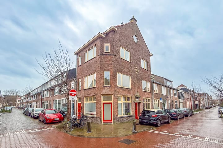 Photo 6 of Julianastraat 31