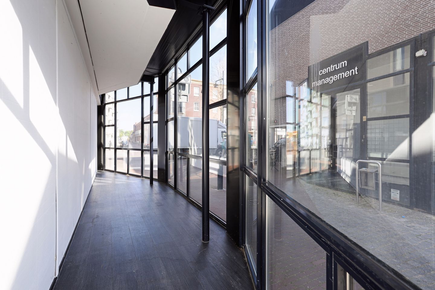 View photo 4 of Noord Koninginnewal 53