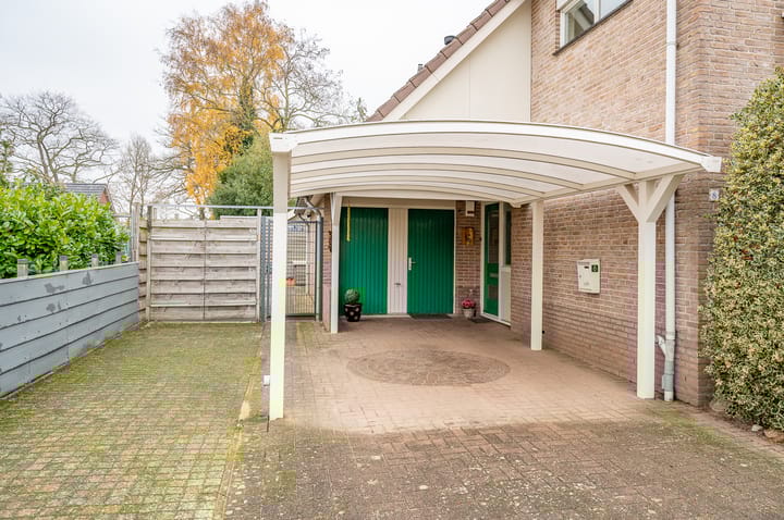 Photo 6 of de Breide 8