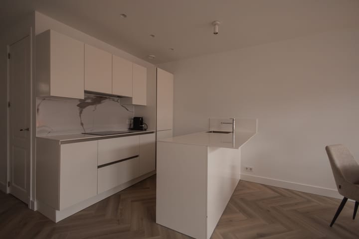 Photo 6 of Elisabeth Wolffstraat 59-3