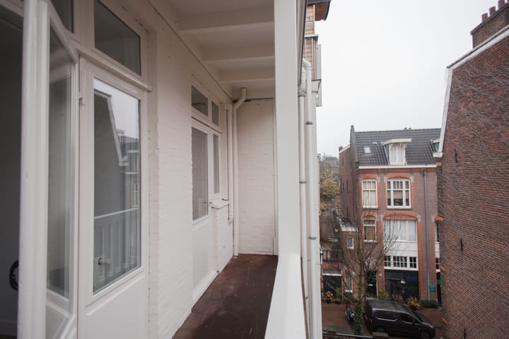 Photo 31 of Elisabeth Wolffstraat 59-3