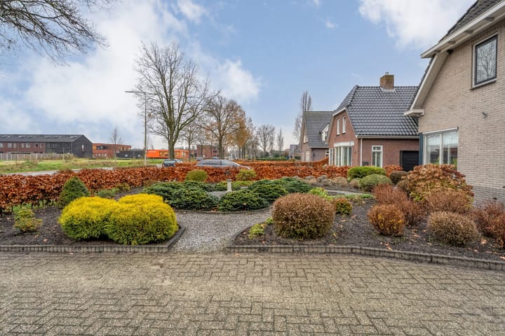 Foto 11 van Burg.Backxlaan 277