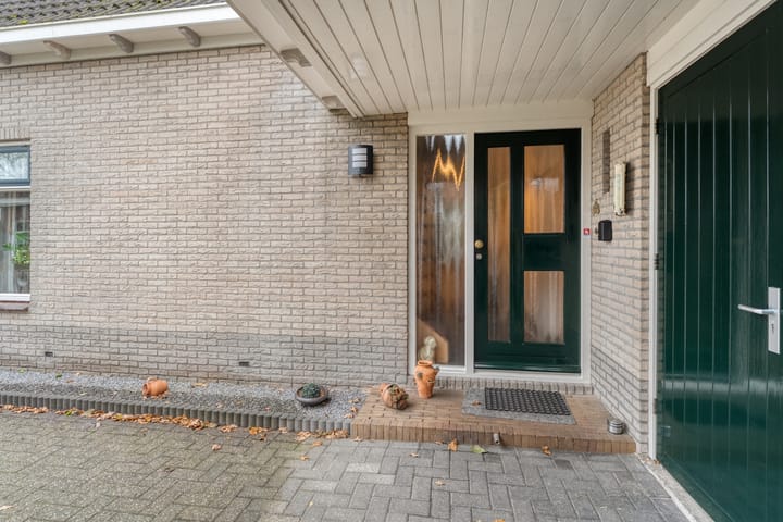 Foto 16 van Burg.Backxlaan 277