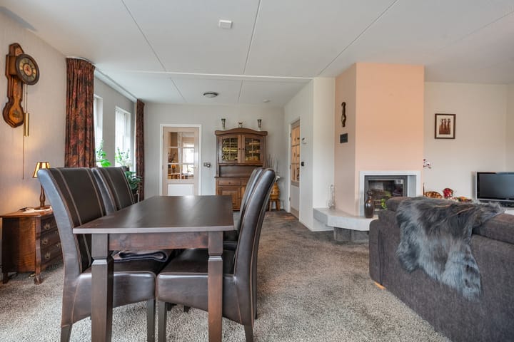 Foto 33 van Burg.Backxlaan 277