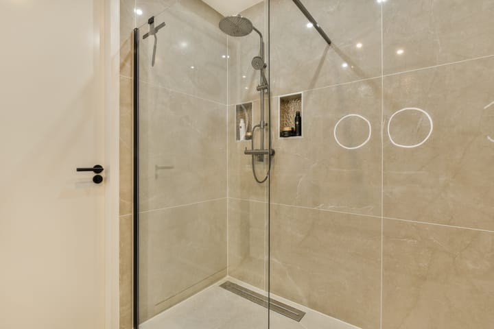 Foto 22 van Krijn Taconiskade 469