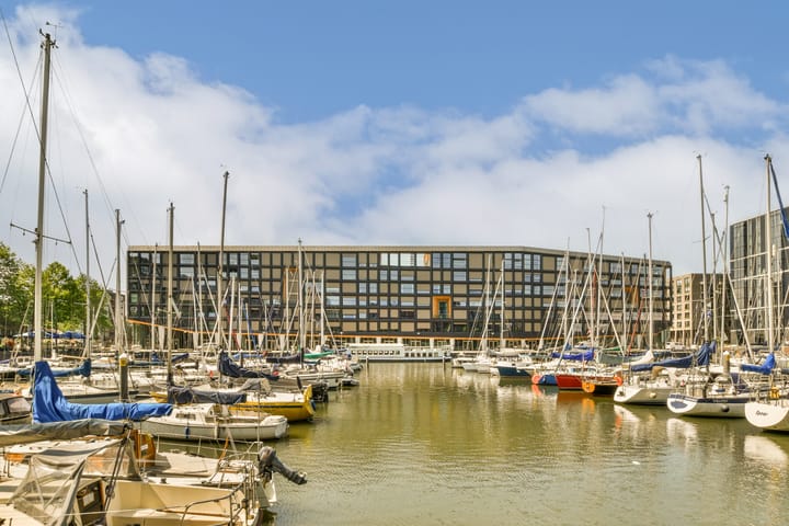 Foto 25 van Krijn Taconiskade 469