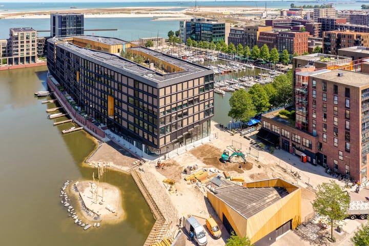 Foto 34 van Krijn Taconiskade 469