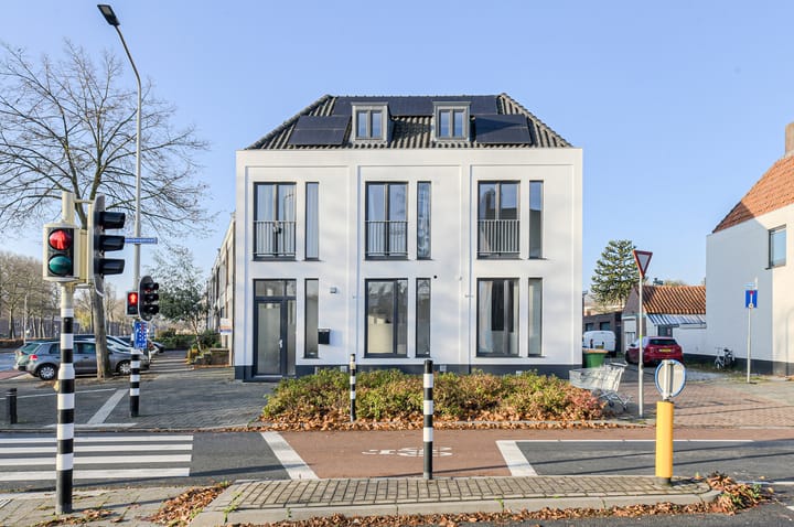 Photo 6 of Dr. Ariënsplein 27-B1