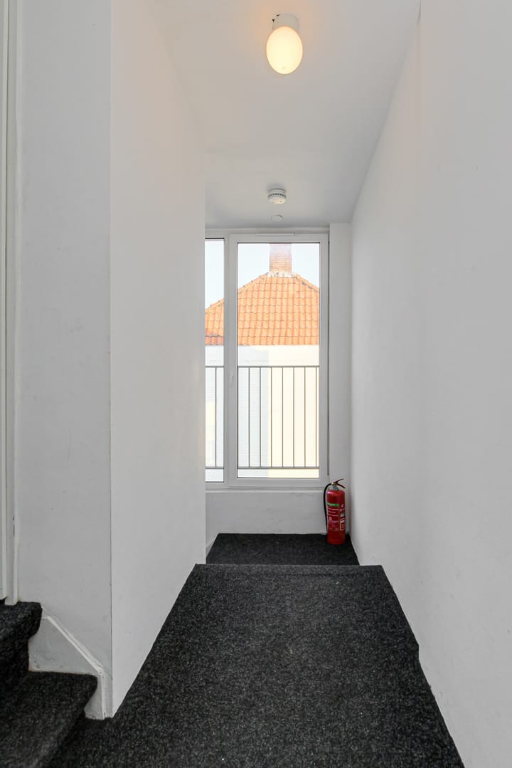 Photo 10 of Dr. Ariënsplein 27-B1