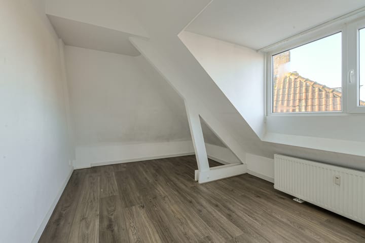 Photo 3 of Dr. Ariënsplein 27-C1