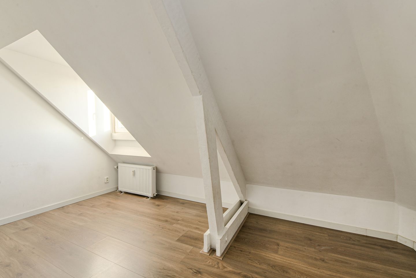 Foto 19 van Dr. Ariënsplein 27-C1