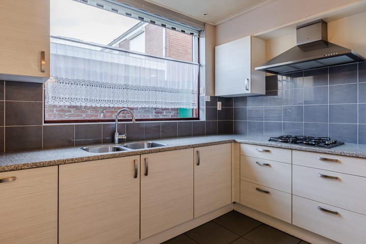 Foto 26 van Laurent Rampartstraat 15