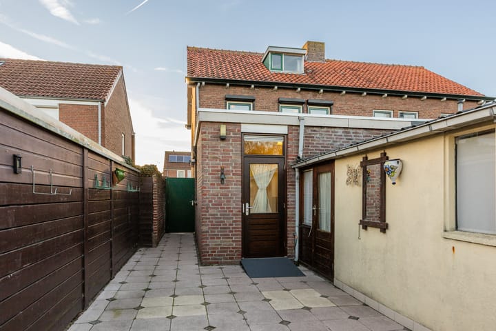 Foto 70 van Laurent Rampartstraat 15