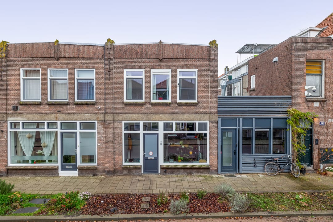 Foto 1 van F.W. Reitzstraat 2