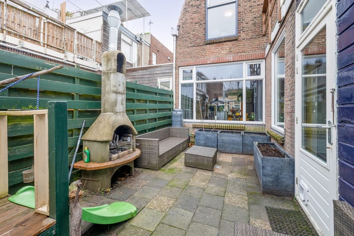 Photo 17 of F.W. Reitzstraat 2