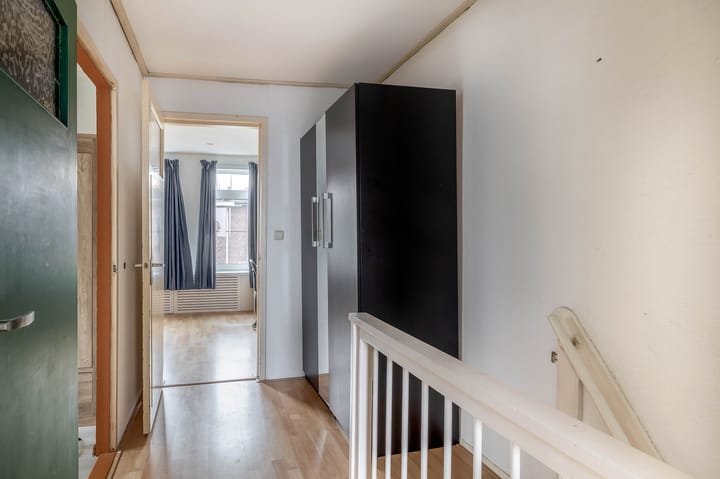 Photo 18 of F.W. Reitzstraat 2