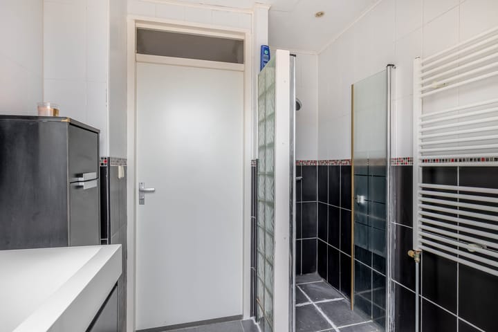 Photo 24 of F.W. Reitzstraat 2