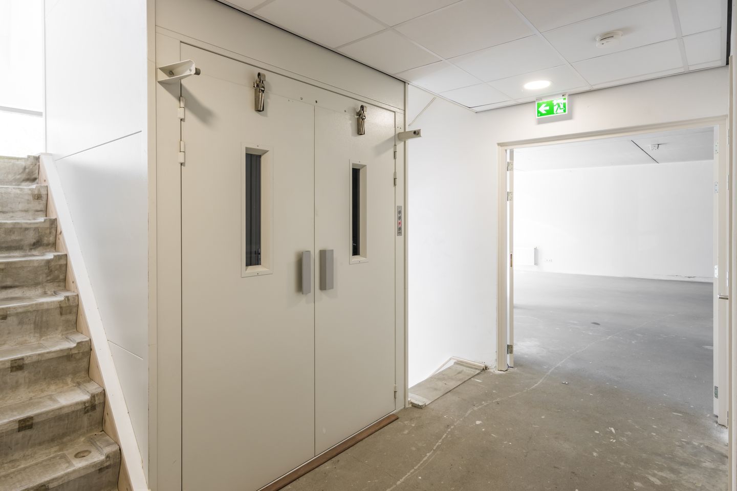 View photo 3 of Vloeiweg 2-D