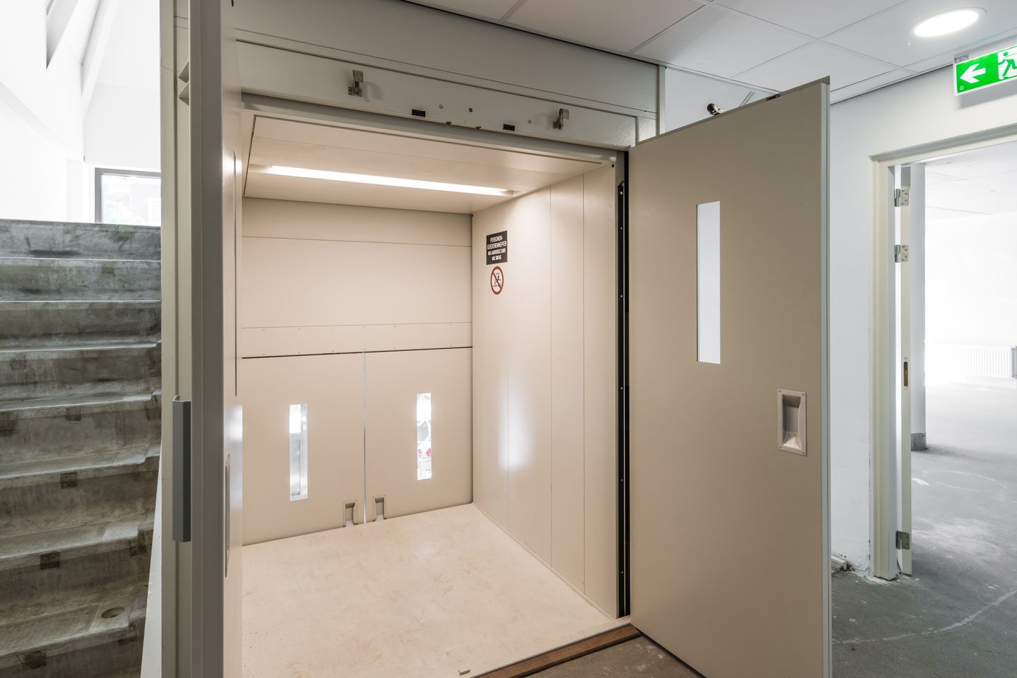 View photo 5 of Vloeiweg 2-D