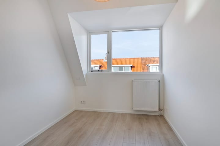 Photo 18 of Paulus Potterstraat 52-A