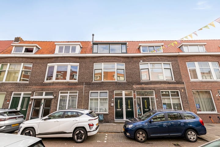 Photo 25 of Paulus Potterstraat 52-A