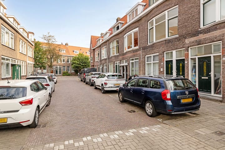 Photo 26 of Paulus Potterstraat 52-A