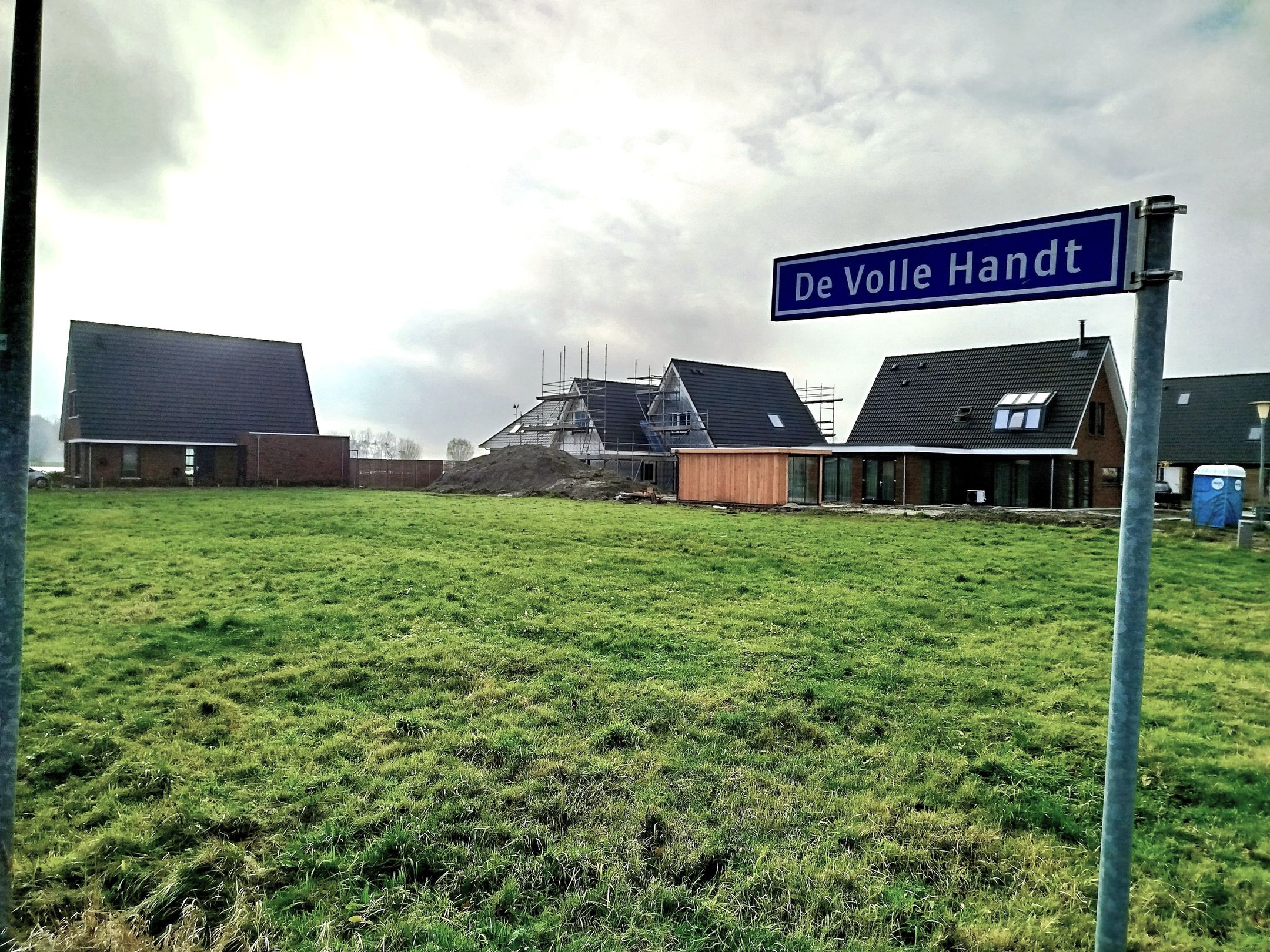 De Volle Handt  false
