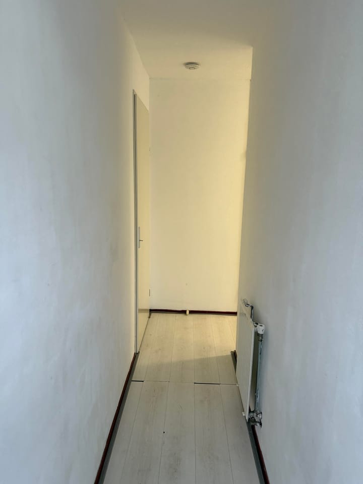 Photo 3 of Strevelsweg 57-A