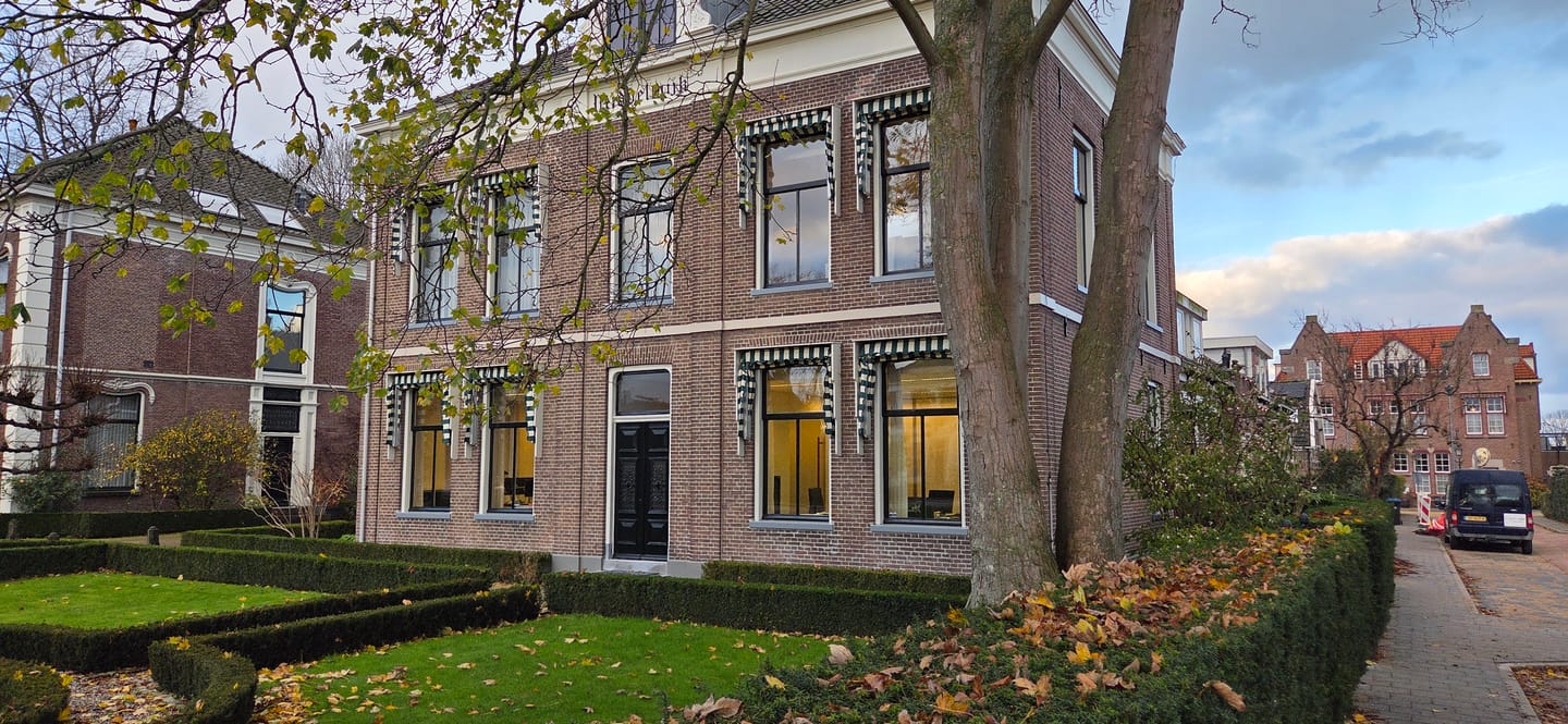 Bekijk foto 2 van Schoolstraat 9