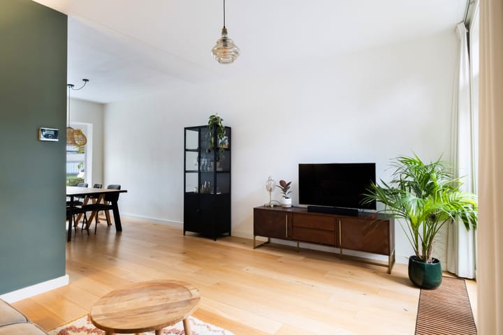 Photo 6 of Adriaan van Bergenstraat 27