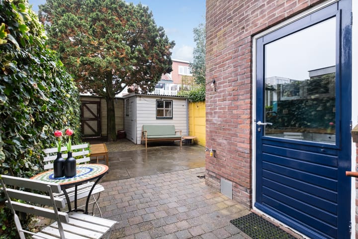 Photo 15 of Adriaan van Bergenstraat 27