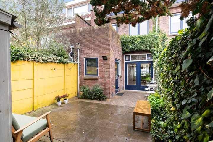Photo 17 of Adriaan van Bergenstraat 27
