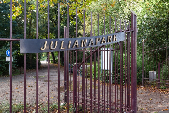 Photo 36 of Adriaan van Bergenstraat 27