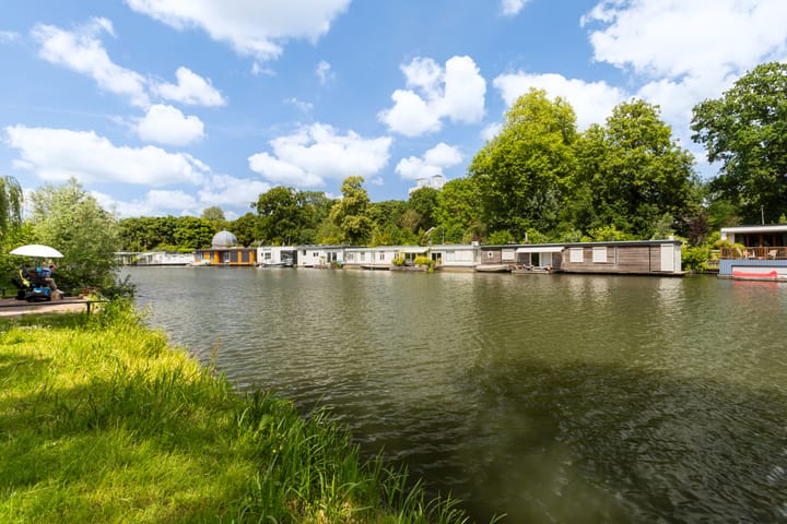 Photo 40 of Adriaan van Bergenstraat 27