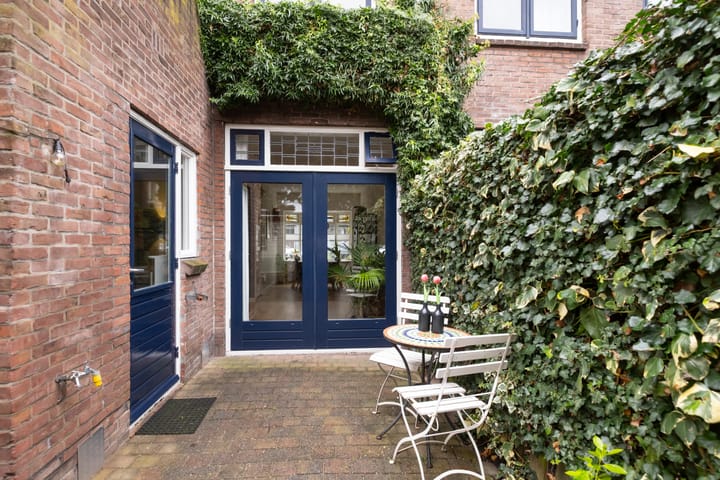 Photo 16 of Adriaan van Bergenstraat 27
