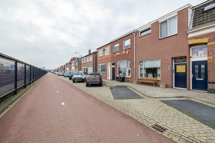 Foto 18 van Ambtstraat 59