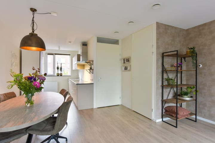 Foto 12 van Klompenmaker 57