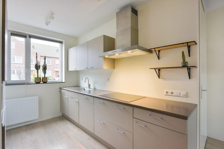 Foto 13 van Klompenmaker 57