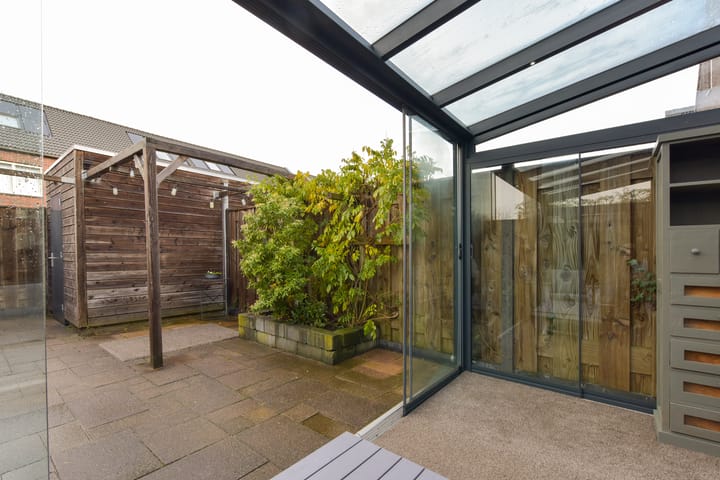 Foto 28 van Klompenmaker 57