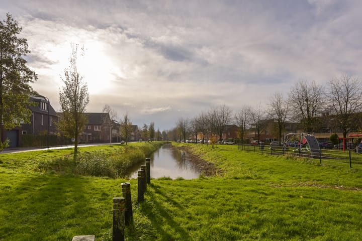 Foto 33 van Klompenmaker 57