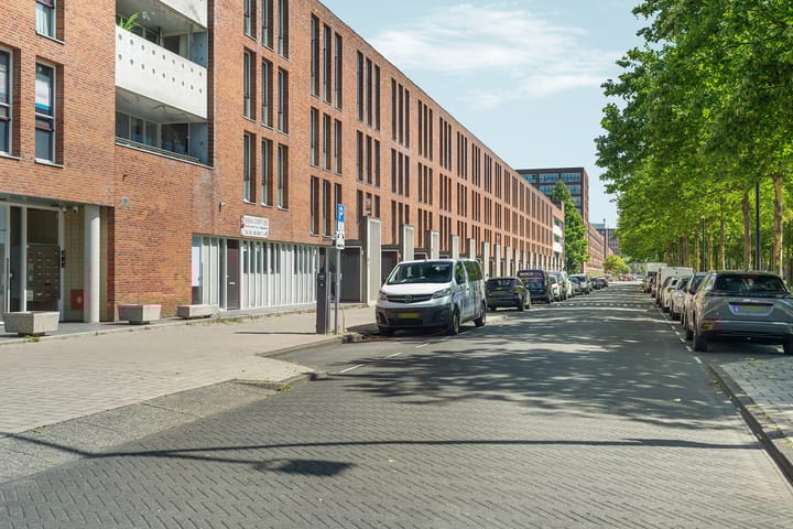 Photo 30 of Bijlmerdreef 830