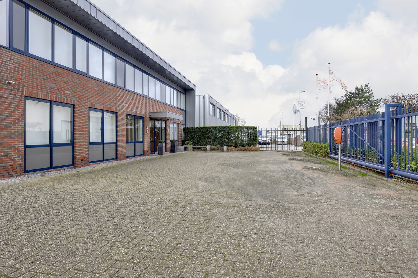 Bekijk foto 2 van Biesland 17