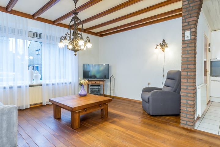 Photo 10 of Pastoor Bernegaustraat 11