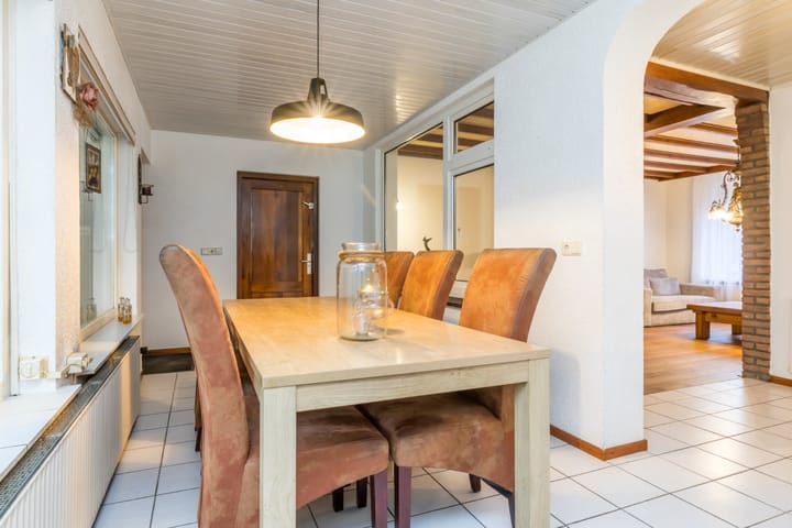 Photo 19 of Pastoor Bernegaustraat 11