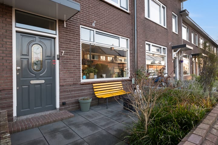 Photo 2 of Tulpstraat 7