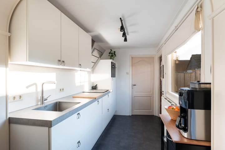 Photo 12 of Tulpstraat 7