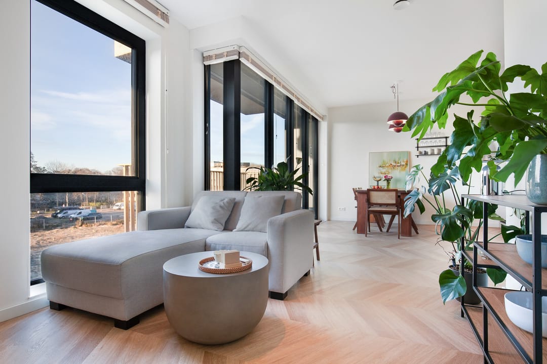 Photo 2 of Mies van der Rohestraat 253